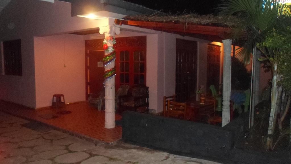 Thisal Guest House Polonnaruwa Exterior photo